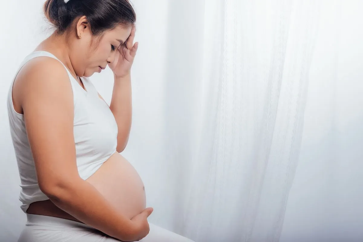 Corrimento com mau cheiro na gravidez – causas e tratamento